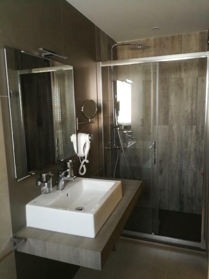 Torrevarata - Guest Rooms Santa Teresa Di Riva Εξωτερικό φωτογραφία