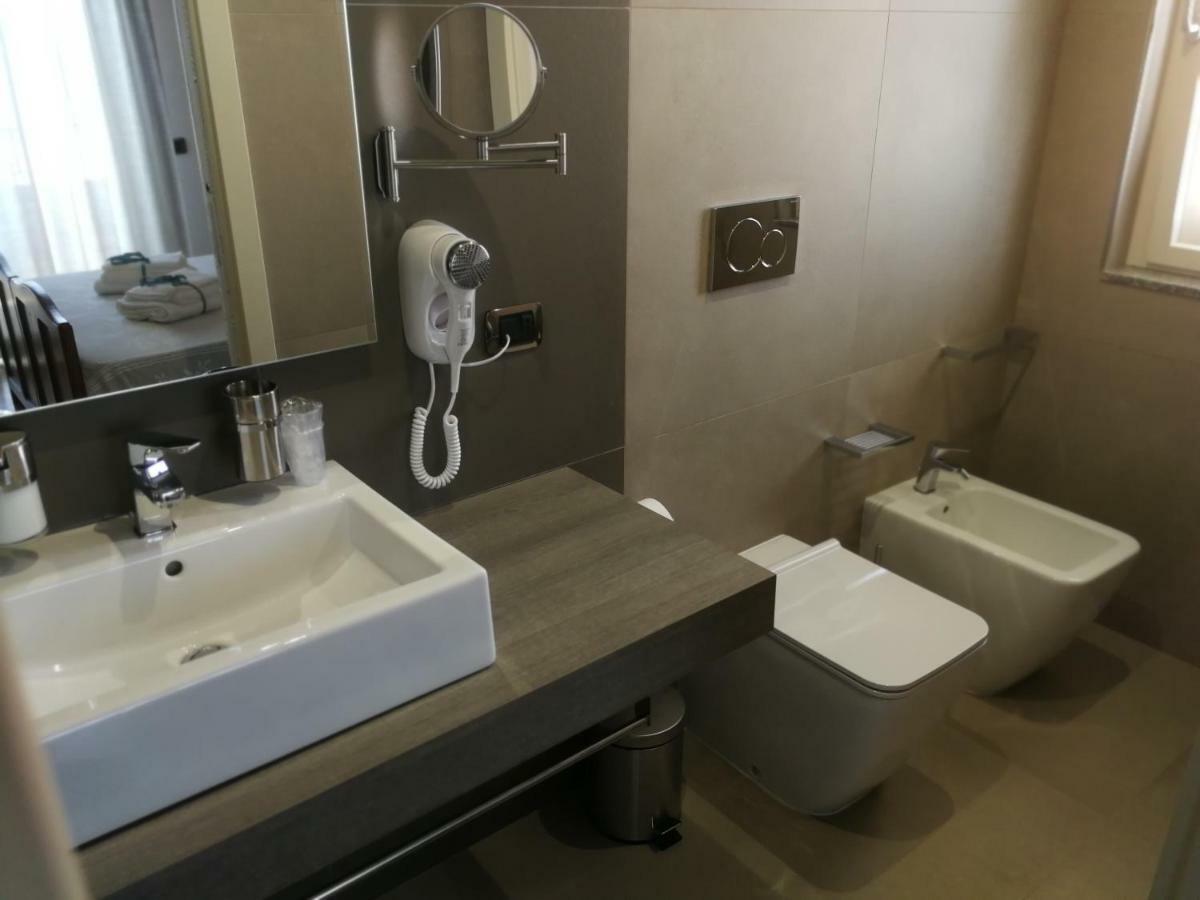 Torrevarata - Guest Rooms Santa Teresa Di Riva Εξωτερικό φωτογραφία